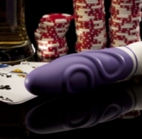 Вибратор Фиолетовый вибромассажер из силикона roulette edition lucky 11 en-eu-0008-02-2